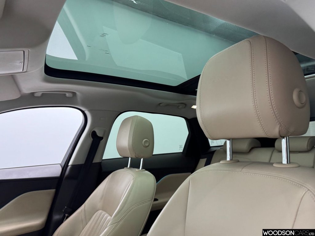 Used Jaguar F-Pace 2017 for sale - 78049536: Photo 11