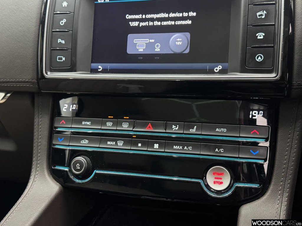 Used Jaguar F-Pace 2017 for sale - 78049536: Photo 18