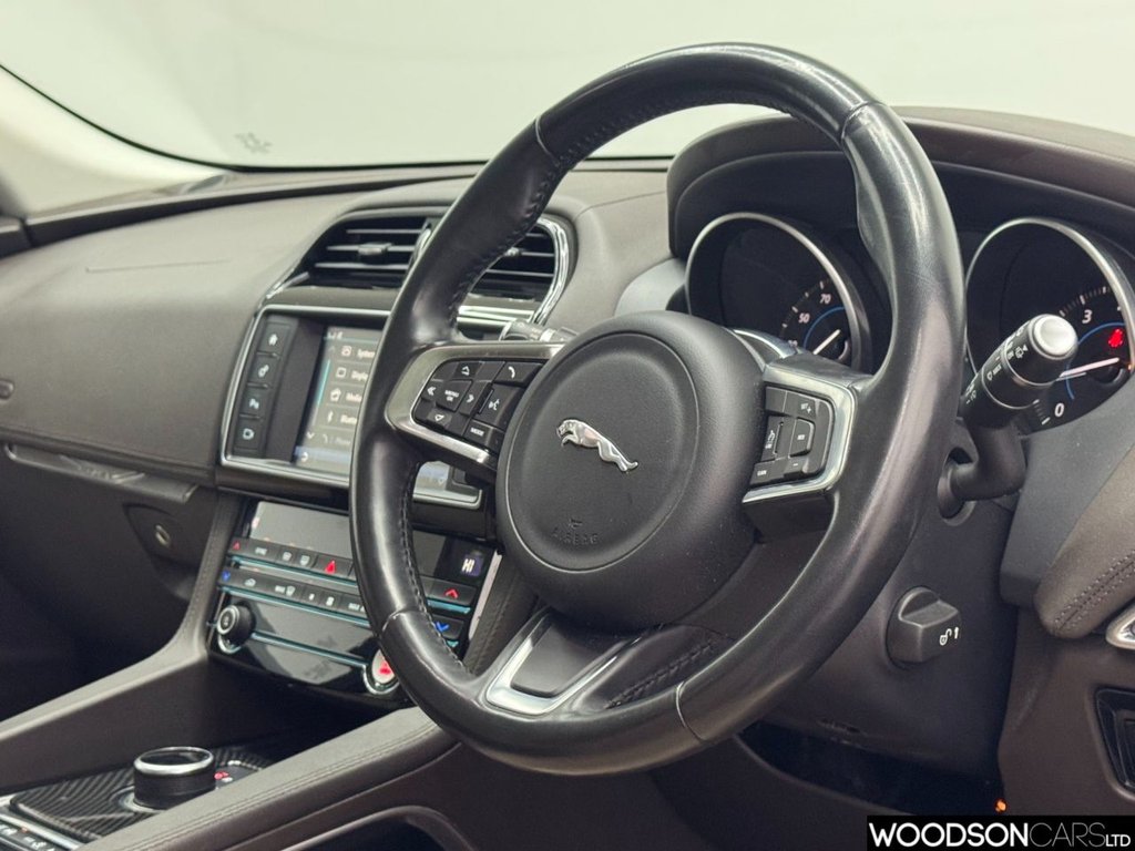 Used Jaguar F-Pace 2017 for sale - 78049536: Photo 20