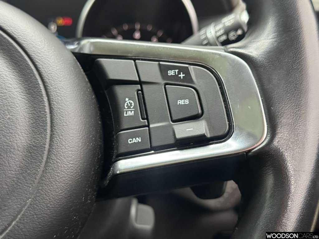 Used Jaguar F-Pace 2017 for sale - 78049536: Photo 22