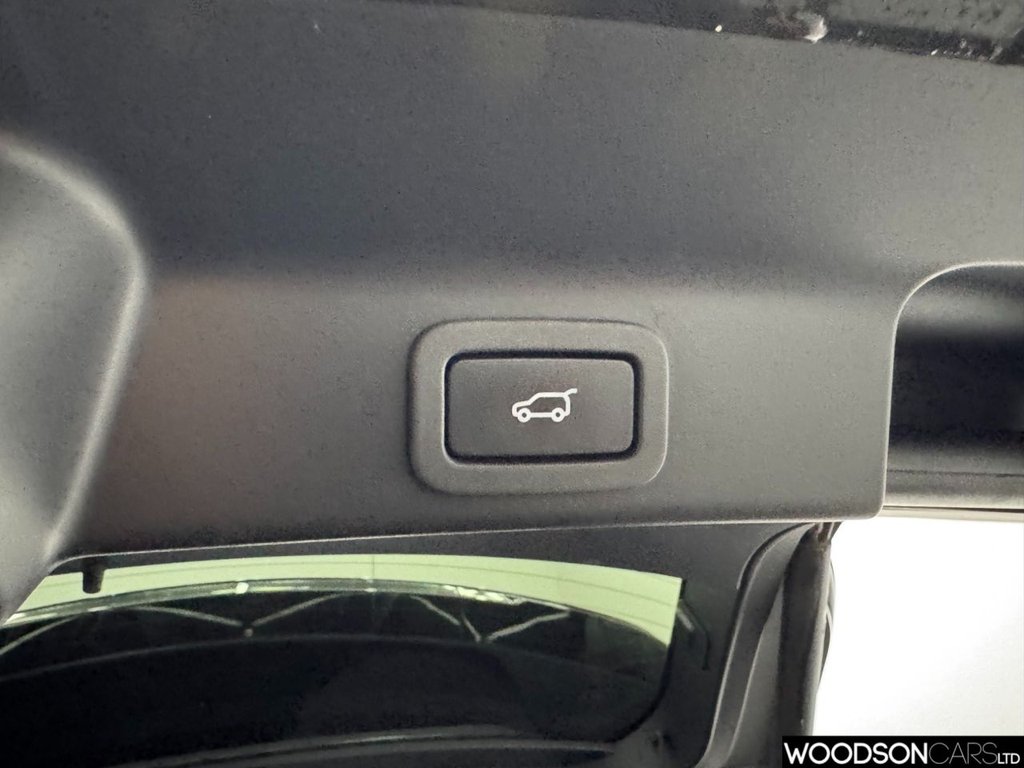 Used Jaguar F-Pace 2017 for sale - 78049536: Photo 26