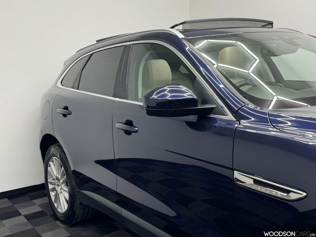 Used Jaguar F-Pace 2017 for sale - 78049536: Photo 38