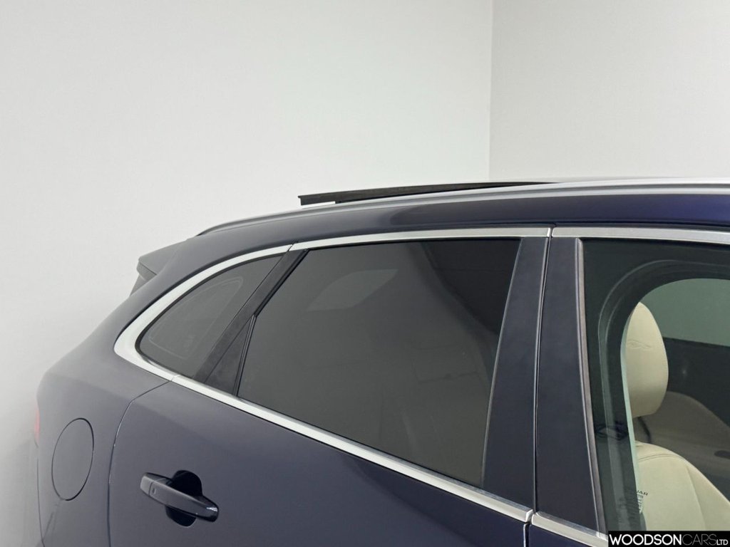 Used Jaguar F-Pace 2017 for sale - 78049536: Photo 42