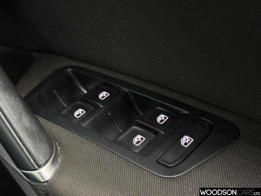 Used Volkswagen Golf 2018 for sale - 77967176: Photo 31