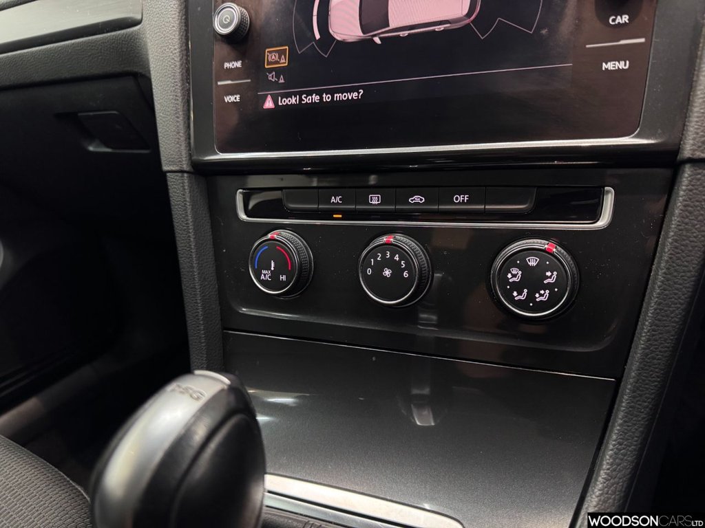 Used Volkswagen Golf 2017 for sale - 76642154: Photo 17