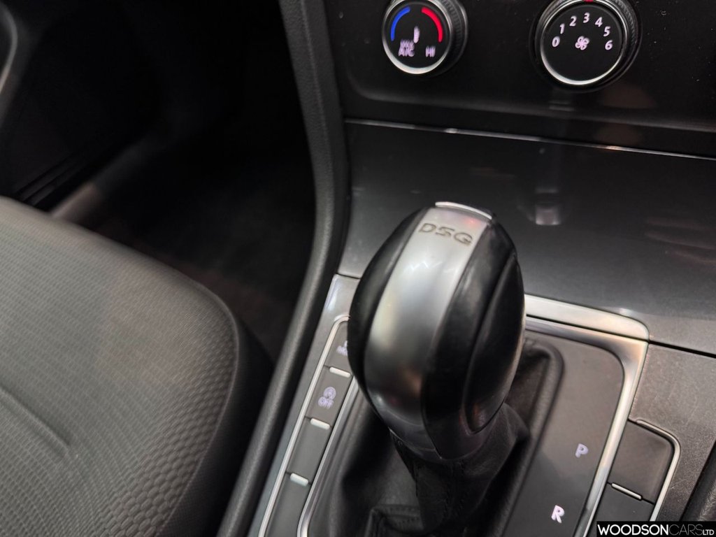 Used Volkswagen Golf 2017 for sale - 76642154: Photo 19