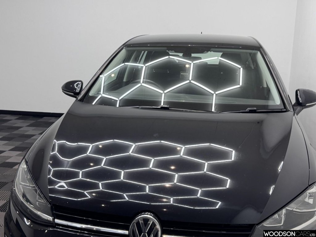 Used Volkswagen Golf 2017 for sale - 76642154: Photo 37