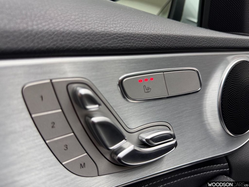 Used Mercedes-Benz C Class 2015 for sale - 76279625: Photo 10