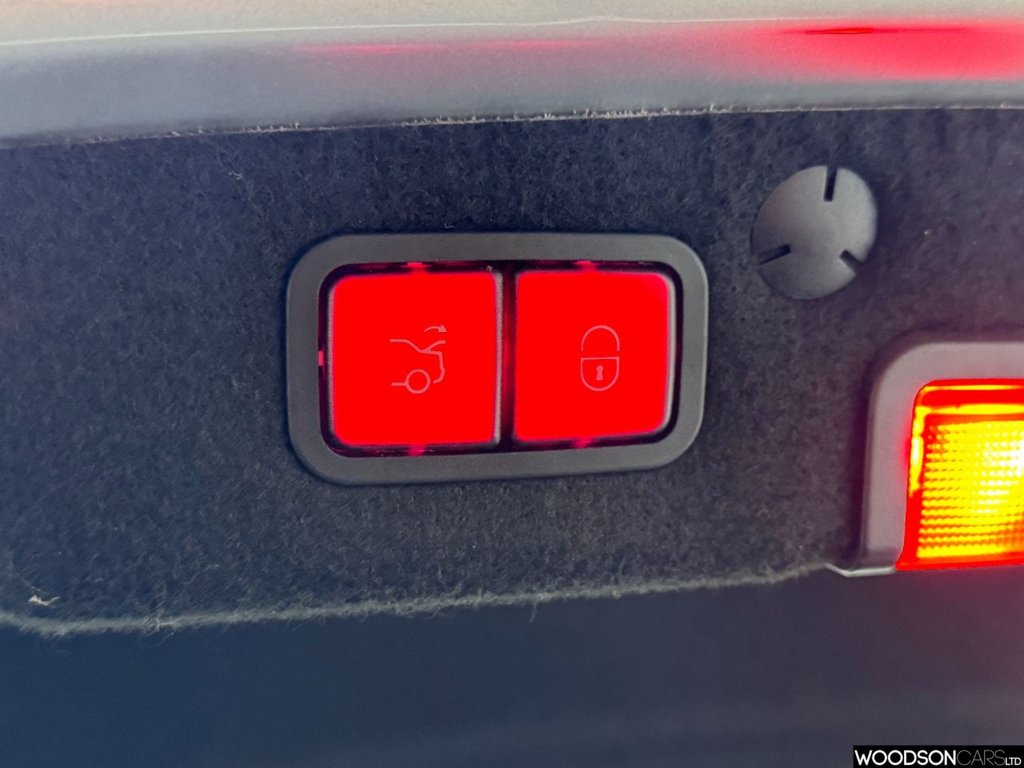 Used Mercedes-Benz C Class 2015 for sale - 76279625: Photo 15