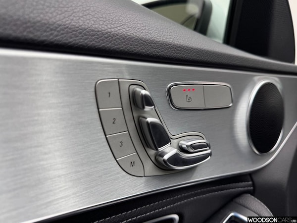 Used Mercedes-Benz C Class 2015 for sale - 76279625: Photo 30