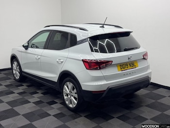 Used SEAT Arona 2019 for sale - 76509680: Photo