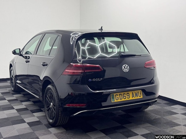 Used Volkswagen Golf 2019 for sale - 76080295: Photo 24