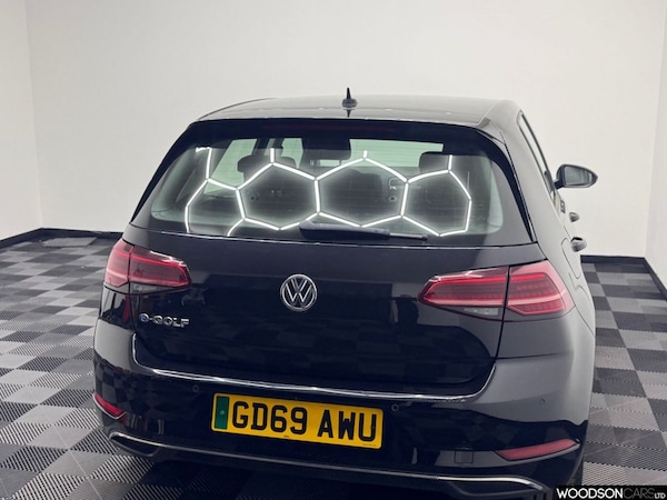 Used Volkswagen Golf 2019 for sale - 76080295: Photo 27