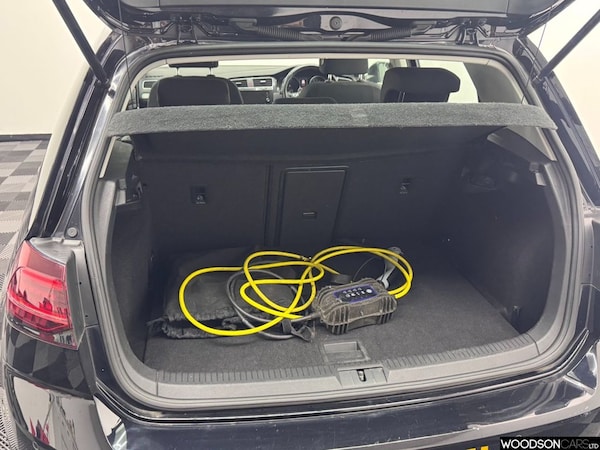 Used Volkswagen Golf 2019 for sale - 76080295: Photo 28