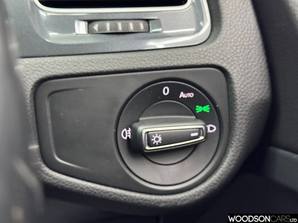 Used Volkswagen Golf 2019 for sale - 76080295: Photo 40