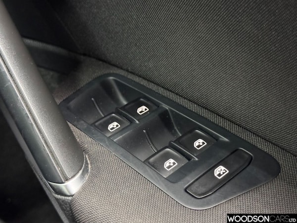 Used Volkswagen Golf 2019 for sale - 76080295: Photo 42