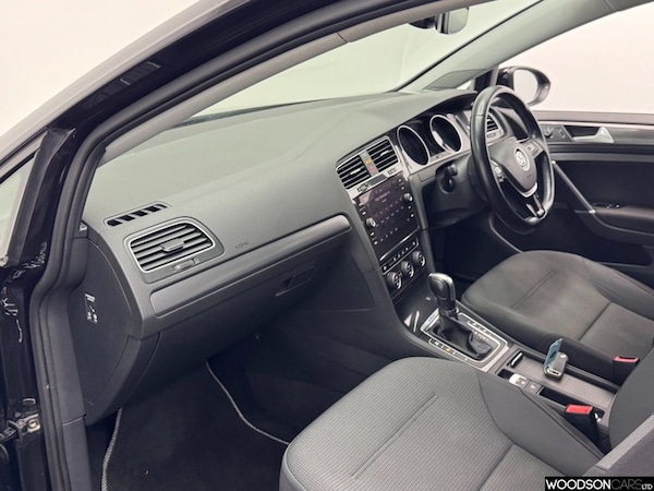Used Volkswagen Golf 2019 for sale - 76080295: Photo 5