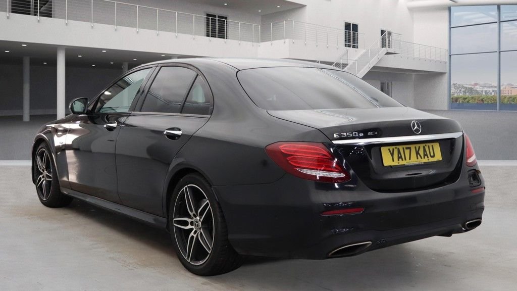 Used Mercedes-Benz E Class 2017 for sale - 76883665: Photo 2