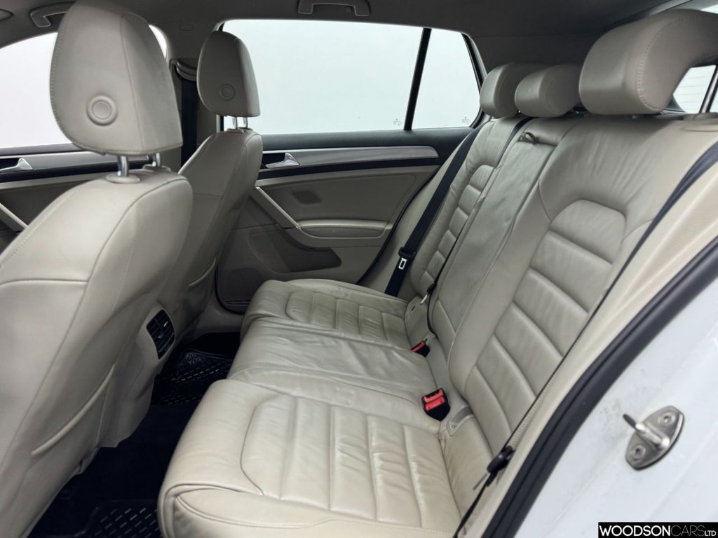 Used Volkswagen Golf 2015 for sale - 77990608: Photo 8
