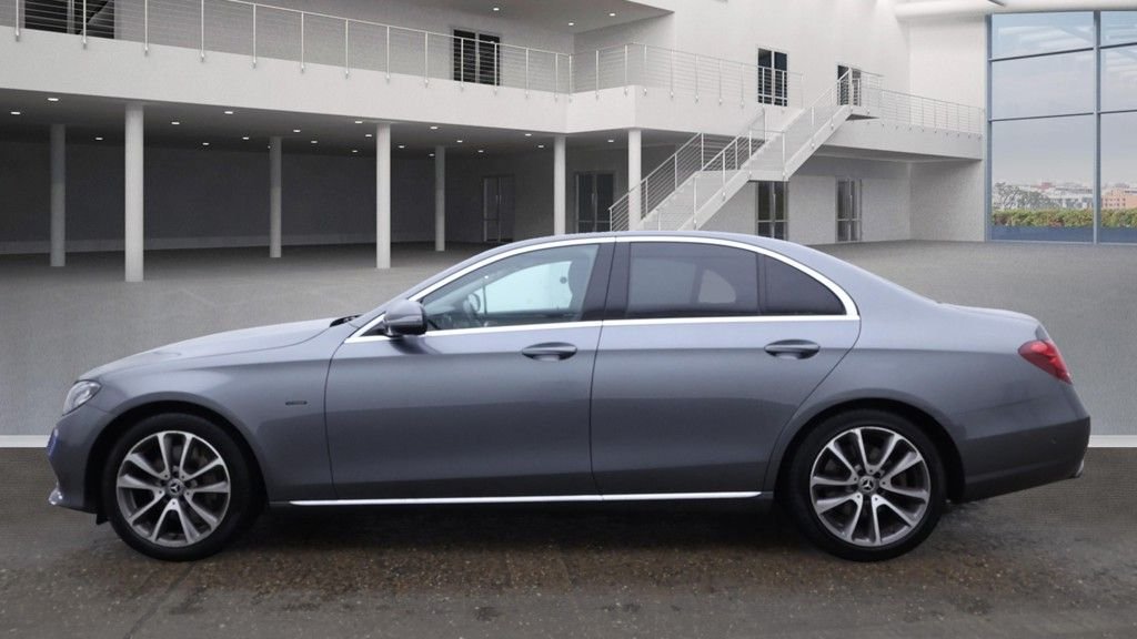 Used Mercedes-Benz E Class 2018 for sale - 76642080: Photo 6