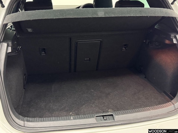 Used Volkswagen Golf 2017 for sale - 76309451: Photo 24