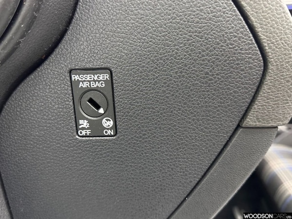 Used Volkswagen Golf 2017 for sale - 76309451: Photo 32