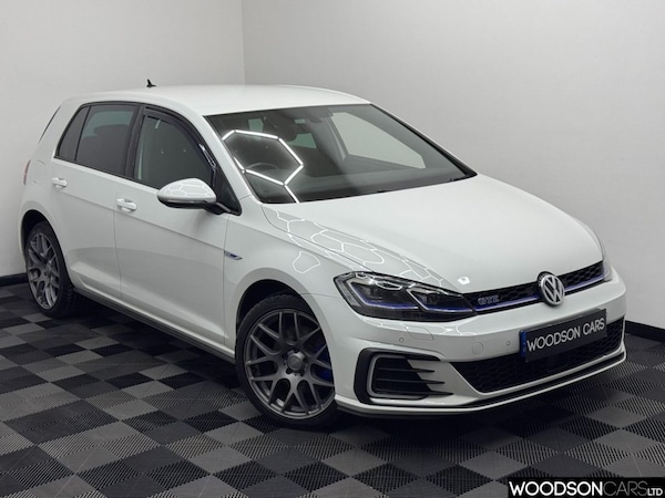 Used Volkswagen Golf 2017 for sale - 76309451: Photo 38