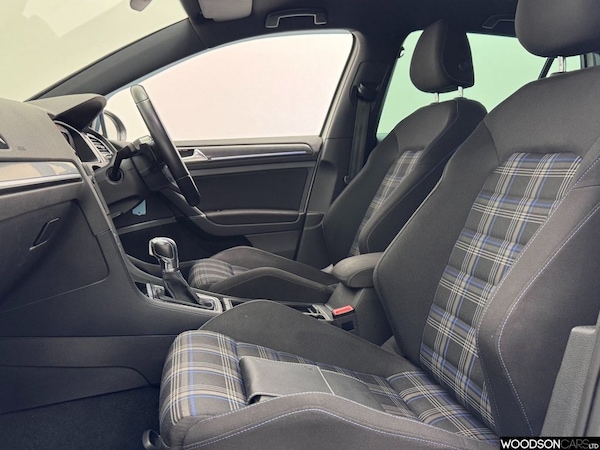 Used Volkswagen Golf 2017 for sale - 76309451: Photo 6