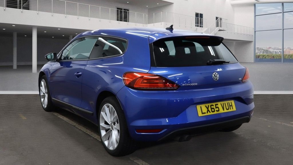 Used Volkswagen Scirocco 2015 for sale - 76768231: Photo 2