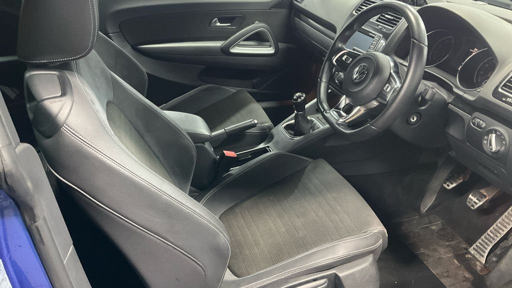 Used Volkswagen Scirocco 2015 for sale - 76768231: Photo 5