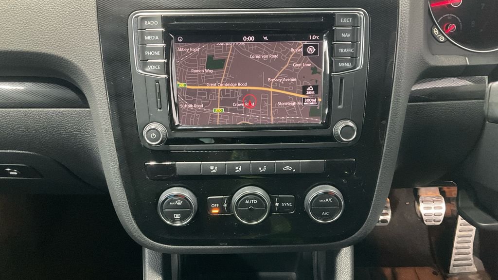 Used Volkswagen Scirocco 2015 for sale - 76768231: Photo 8