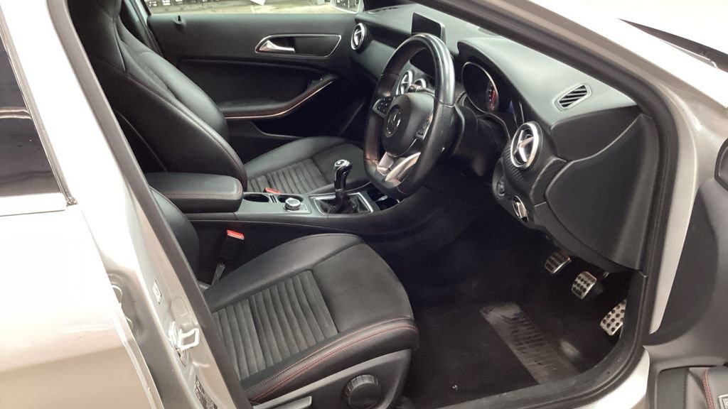 Used Mercedes-Benz A-Class 2017 for sale - 78069257: Photo 5