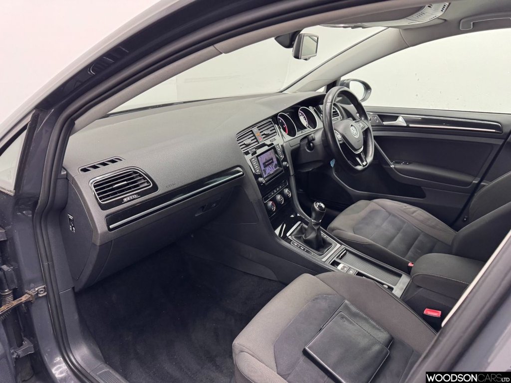 Used Volkswagen Golf 2013 for sale - 77239388: Photo 5