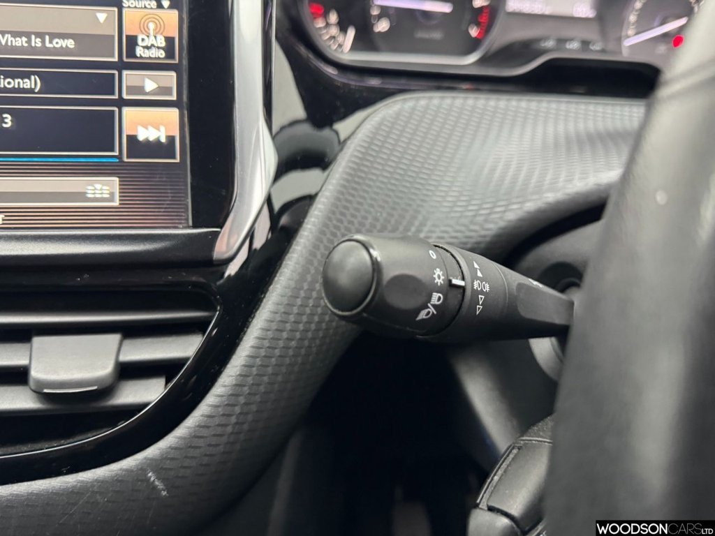 Used Peugeot 2008 2015 for sale - 78096275: Photo 30