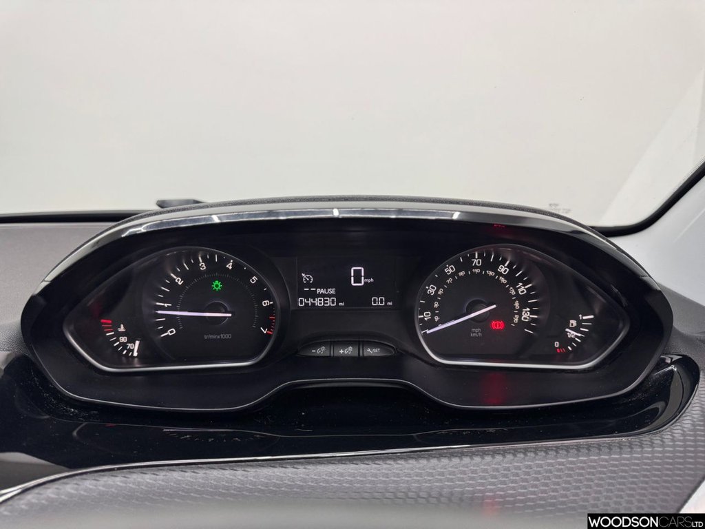 Used Peugeot 2008 2015 for sale - 78096275: Photo 8