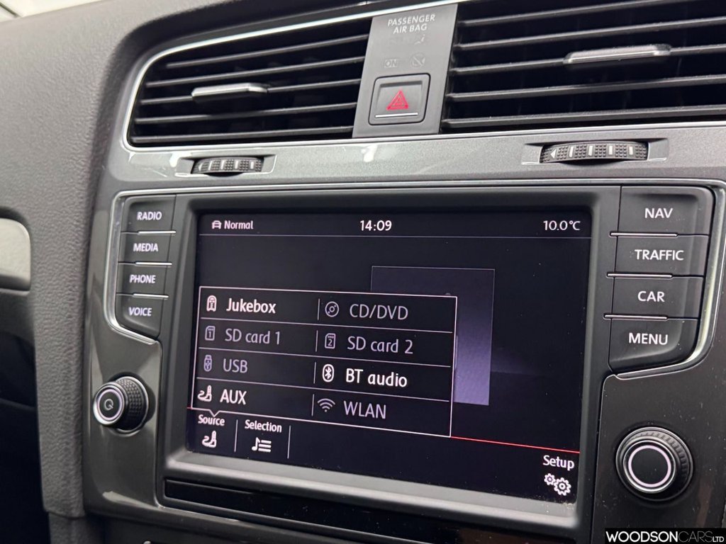 Used Volkswagen Golf 2014 for sale - 76686570: Photo 11