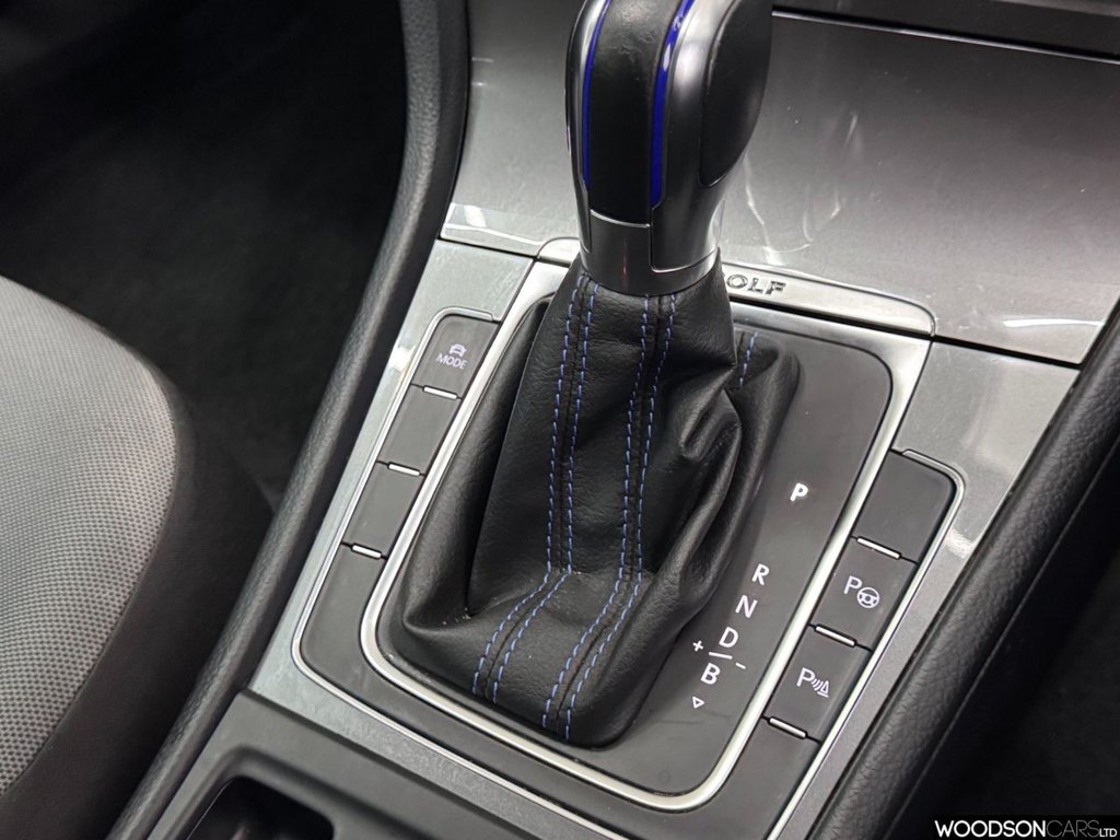 Used Volkswagen Golf 2014 for sale - 76686570: Photo 16