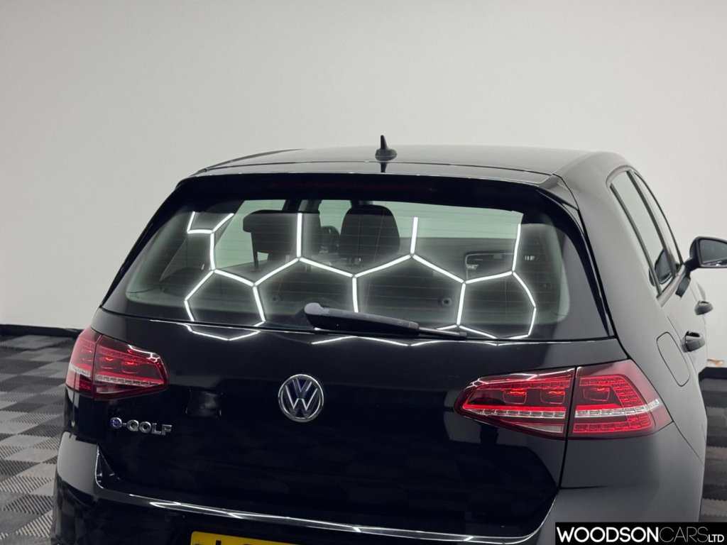 Used Volkswagen Golf 2014 for sale - 76686570: Photo 24