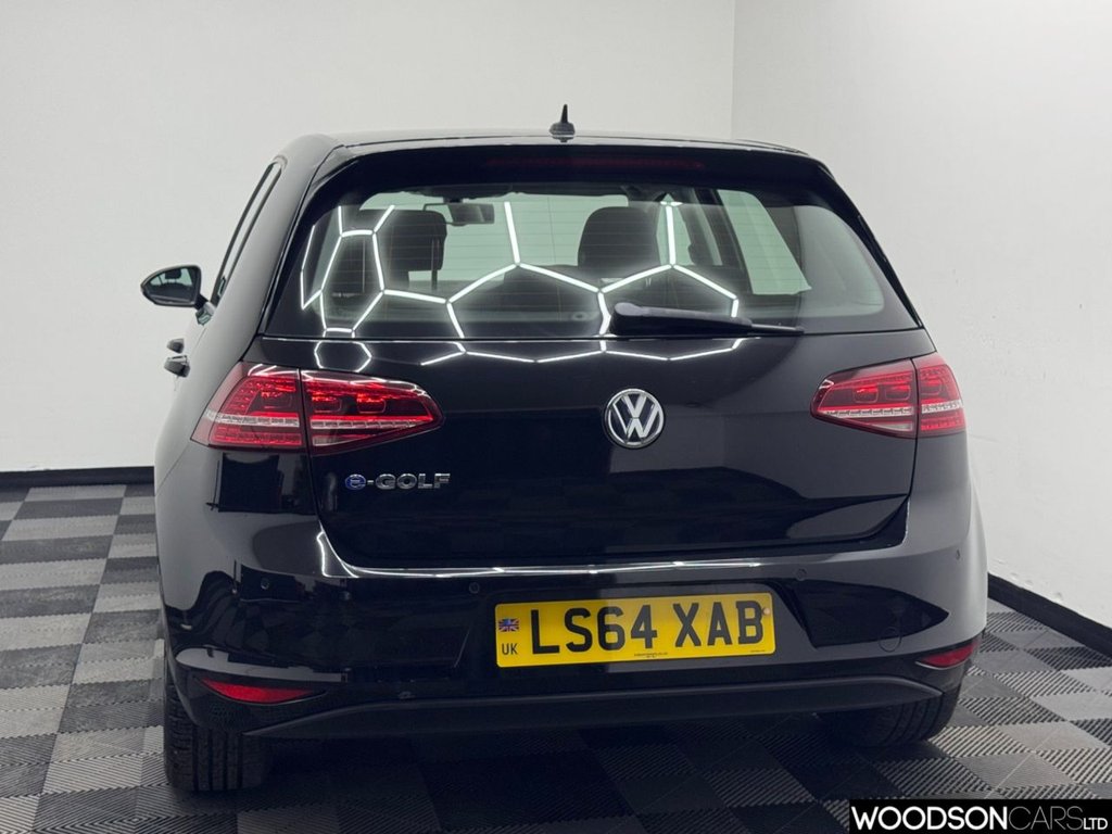 Used Volkswagen Golf 2014 for sale - 76686570: Photo 25