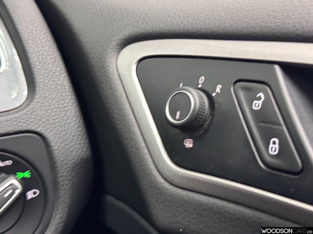 Used Volkswagen Golf 2014 for sale - 76686570: Photo 30