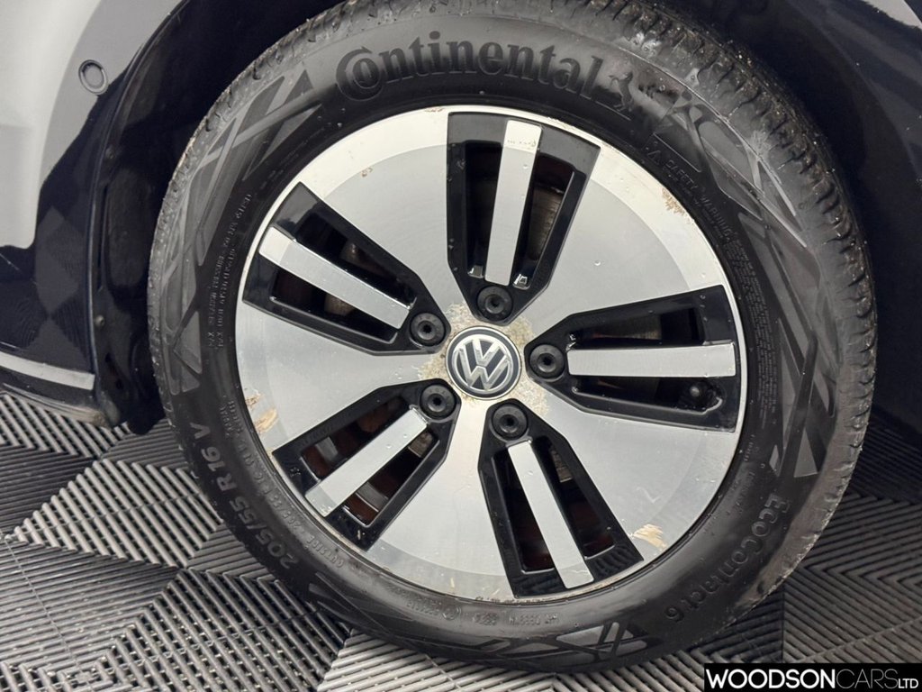 Used Volkswagen Golf 2014 for sale - 76686570: Photo 44