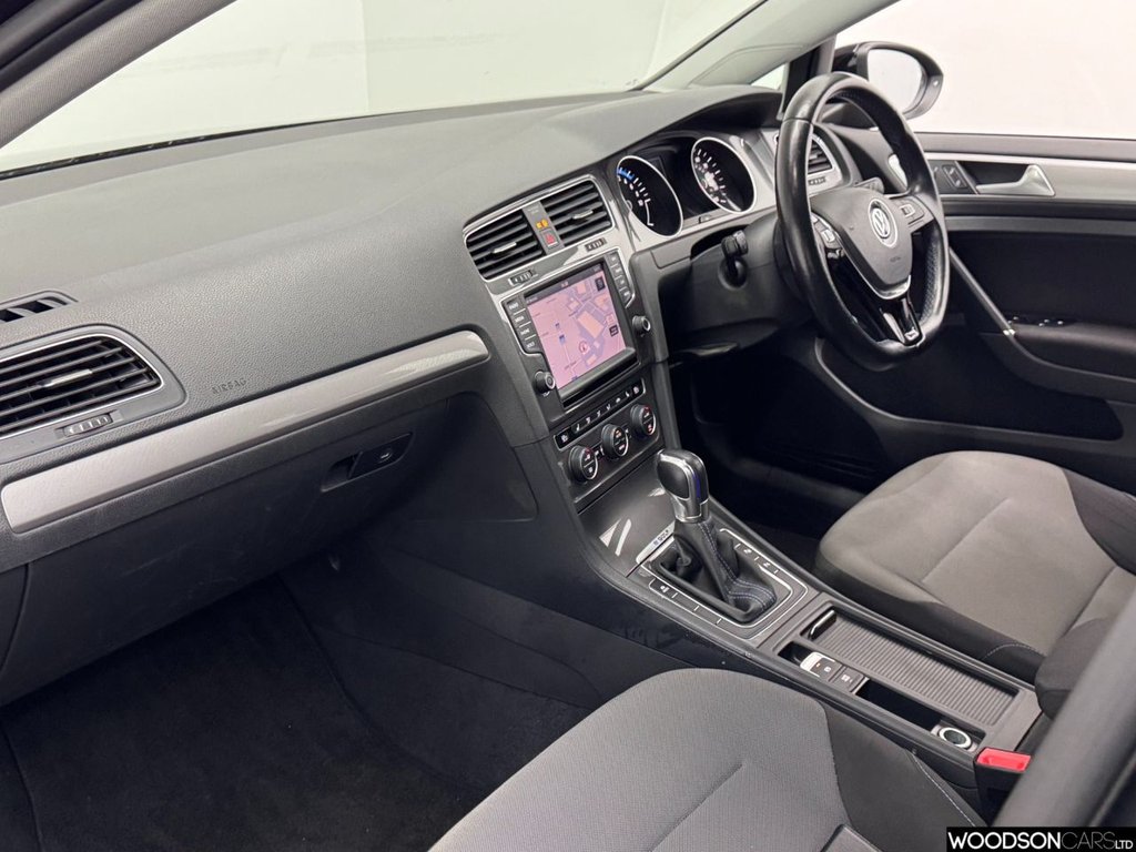 Used Volkswagen Golf 2014 for sale - 76686570: Photo 5