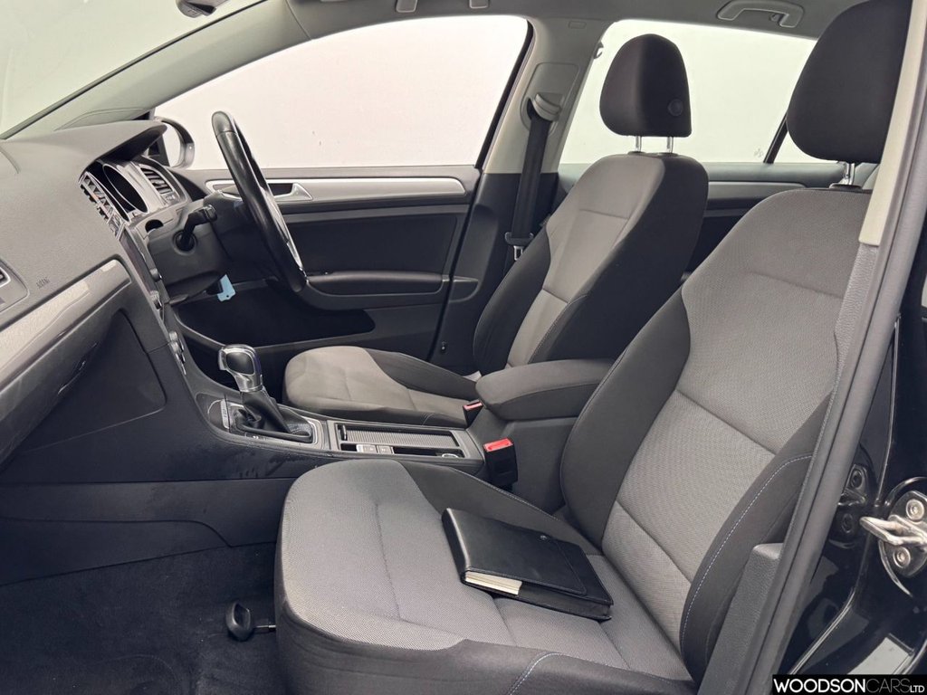 Used Volkswagen Golf 2014 for sale - 76686570: Photo 6