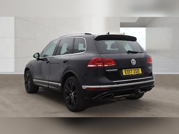 Used Volkswagen Touareg 2017 for sale - 79289229: Photo