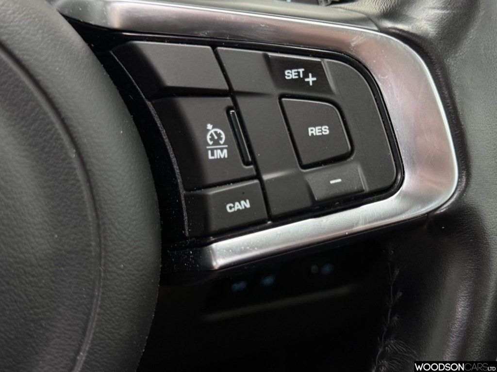 Used Jaguar F-Pace 2017 for sale - 77027416: Photo 25