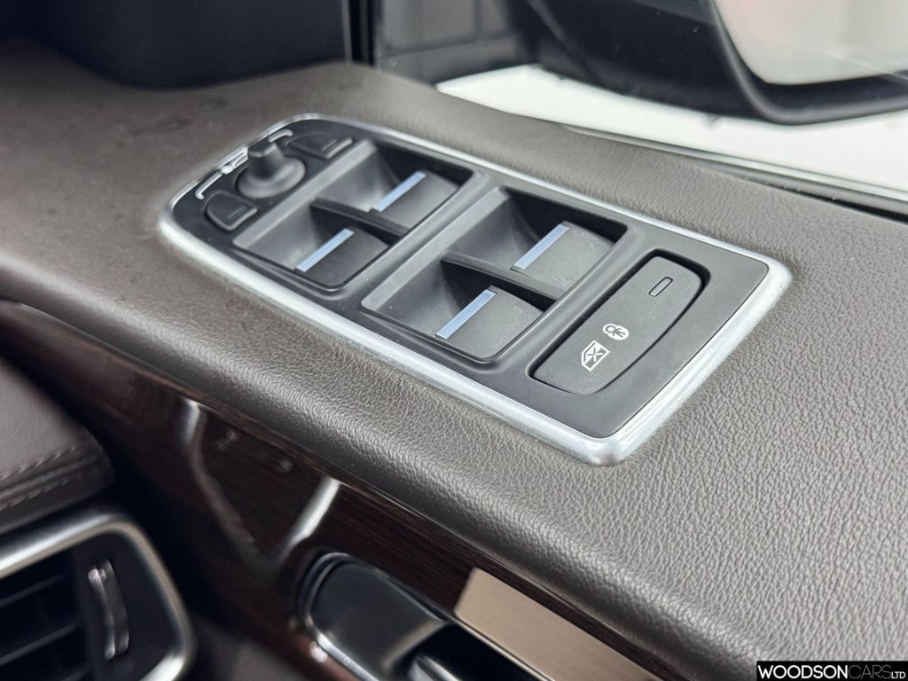 Used Jaguar F-Pace 2017 for sale - 77027416: Photo 35