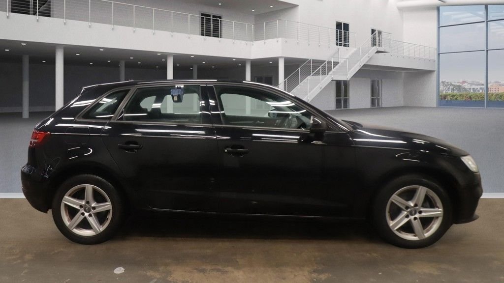 Used Audi A3 2018 for sale - 77089226: Photo 11