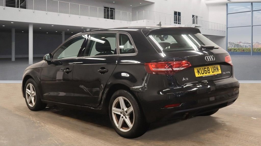 Used Audi A3 2018 for sale - 77089226: Photo 2