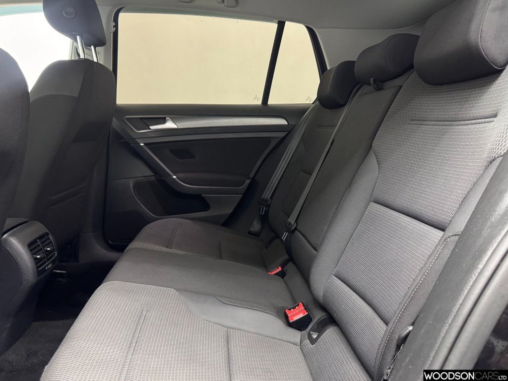 Used Volkswagen Golf 2019 for sale - 76841698: Photo 8