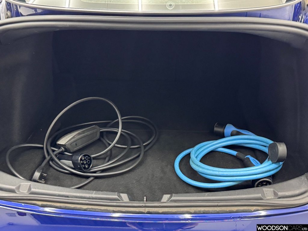 Used Tesla Model 3 2021 for sale - 76623395: Photo 25